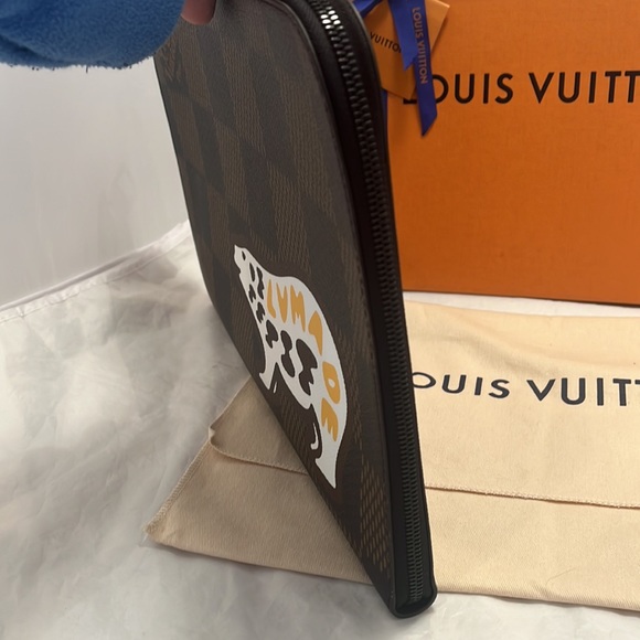 Louis Vuitton X Nigo Giant Pochette Jour GM - Picture 8 of 14